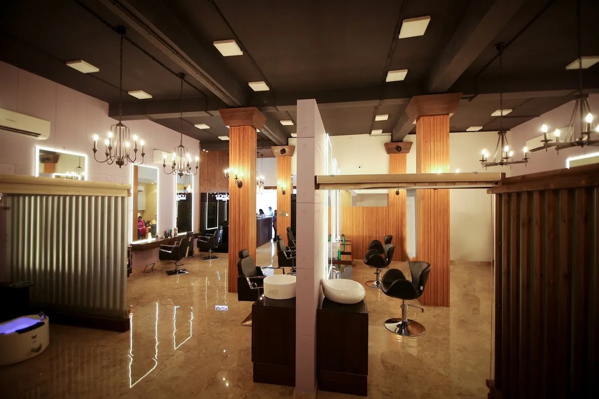 Meenakshi Salon I Devendra Nagar I Raipur photo 2
